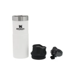 Stanley - Trigger-Action Travel Mug 0,47L -Nordis Camping Butik Stanley 46 0131 Trigger Action Travel Mug 0.47L polar 02.w610.h610.fill