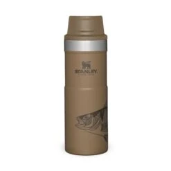 Stanley - Trigger-Action Travel Mug 0,47L Tan Peter Perch