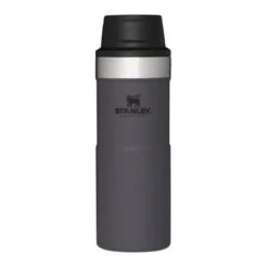 Stanley - Trigger-Action Travel Mug 0,35L -Nordis Camping Butik Stanley Trigger Action Travel Mug 0 35L 01.w610.h610.fill
